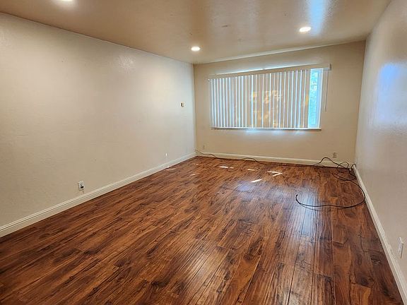 2nd image of 30 N 13th St APT 9
