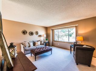 4304 Trenton Trl, Eagan, MN 55123