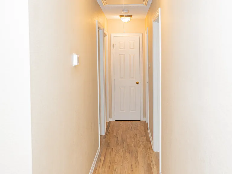 669 Nottingham Dr — Photo 15