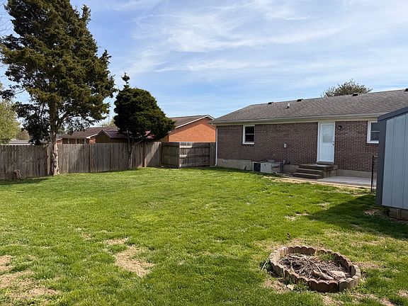 3rd image of 20 Howard Dr