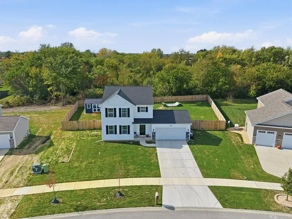 15942 Hobart St, Lowell, IN 46356