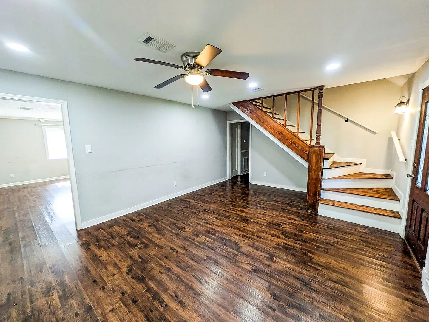 460 Belvedere Dr., Beaumont, TX 77706 *Move in Special 1/2 off the first month* — Photo 3