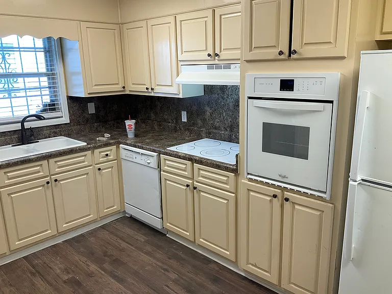 5112 Terrace M — Photo 2