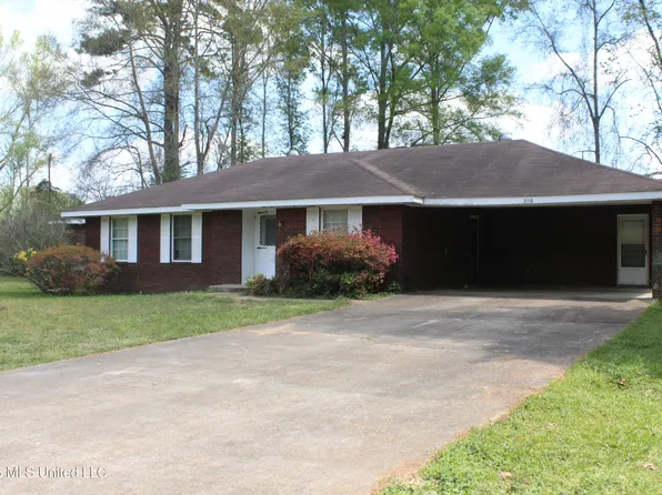 206 E Meadowbrook Dr, Brookhaven, MS 39601