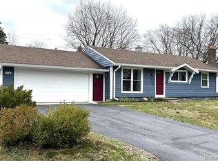 3339 Grafton St, Orion, MI 48359