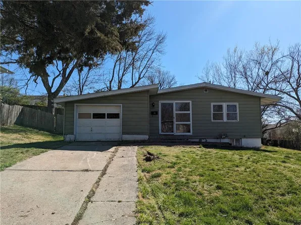 10407 E 39th Ter, Kansas City, MO 64133