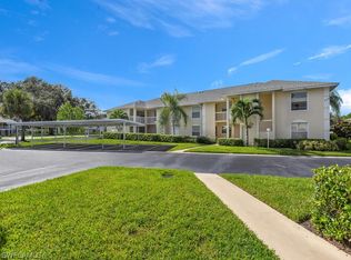 654 Squire Cir APT 103, Naples, FL 34104