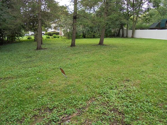 4th image of 1N181 Woods Ave