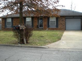 127 N Wynwood Ave, Republic, MO 65738
