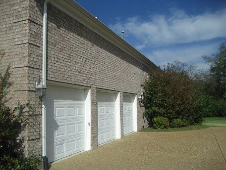 2nd image of 624 Aylesford Ln