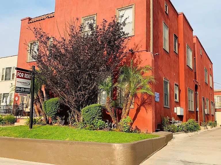 1287 Queen Ann Pl — Photo 1