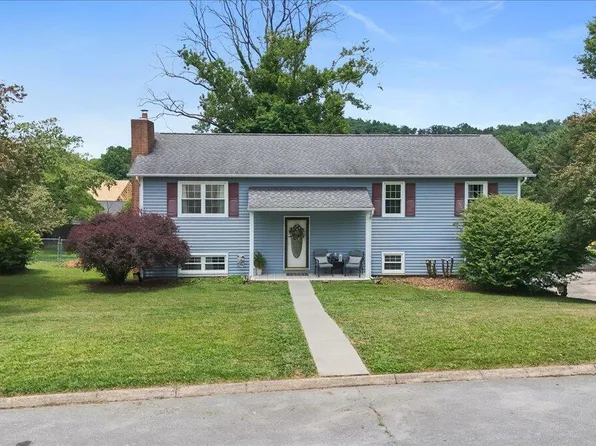 154 Carden Dr, Elizabethton, TN 37643
