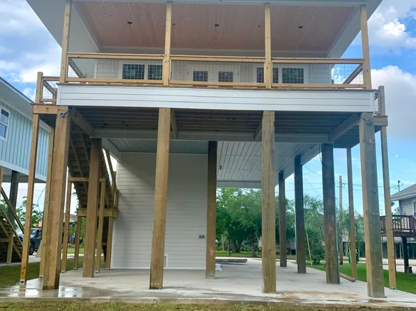 5017 Kansas St, Bay Saint Louis, MS 39520