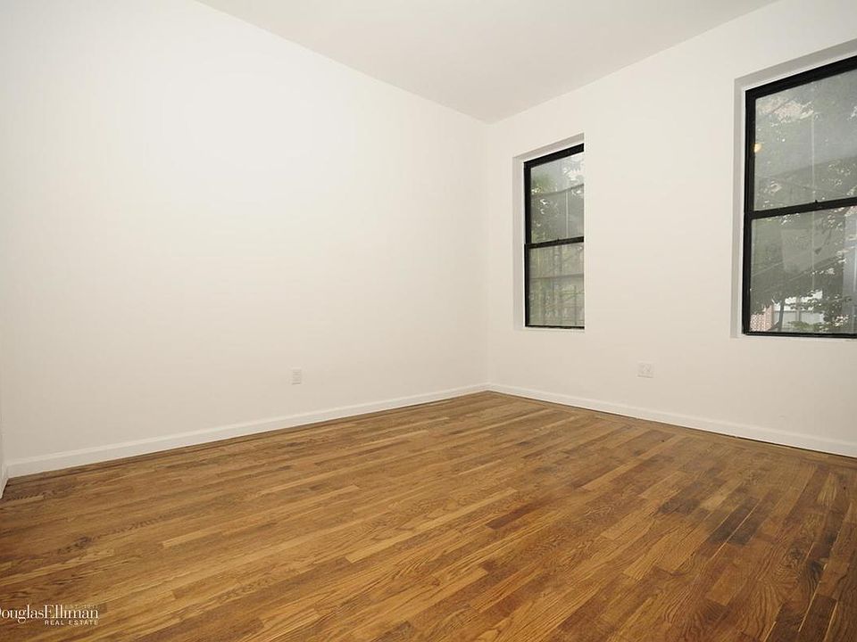 2nd image of 961 42nd St APT A1