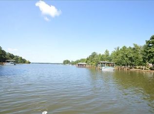 9 Nautical Dr, Camden, SC 29020