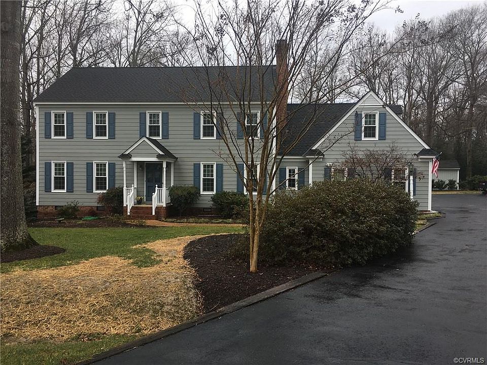 2nd image of 104 Old Lewiston Pl