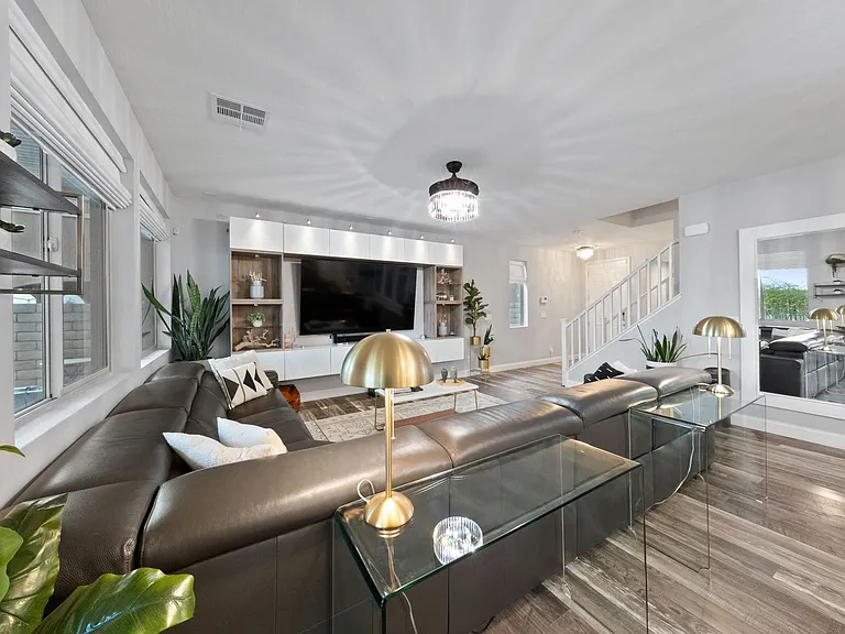 428 Vigo Port St — Photo 21