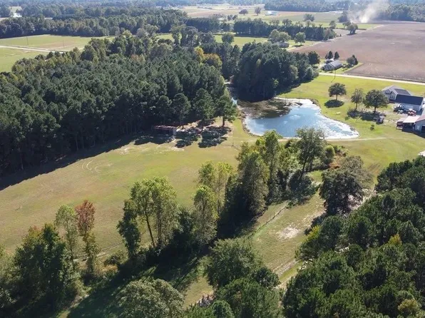 2747 Beasley Rd, Benson, NC 27504