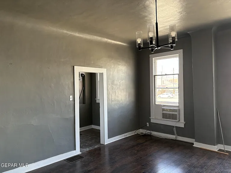 1800 Montana Ave — Photo 4