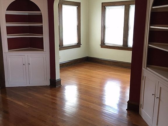 3rd image of 13517 Clifton Boulevard # First Floor