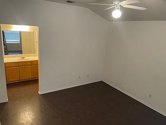 Master Bedroom/Master Bath