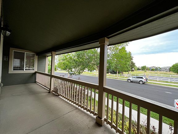 Side Porch 2
