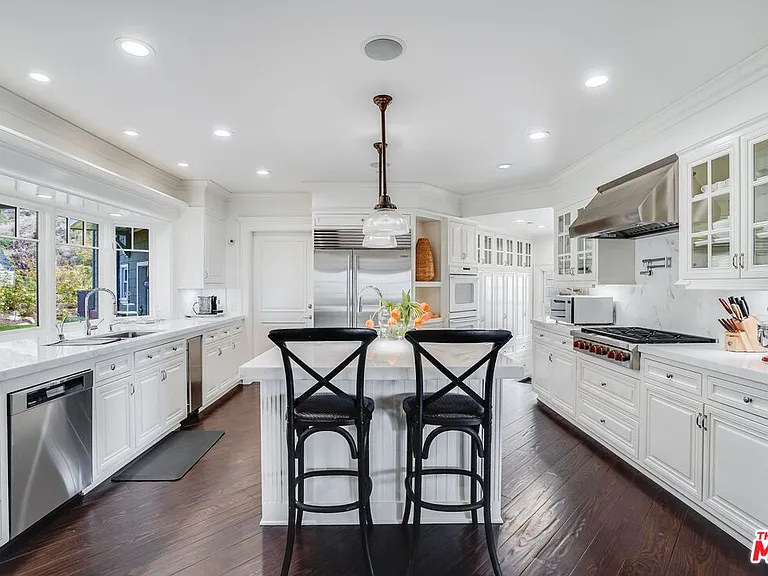 6277 Sea Star Dr — Photo 6