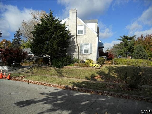 2nd image of 3501 Manola Ave