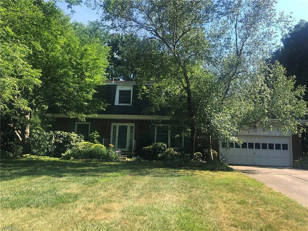 2700 Berkshire Cir photo 1