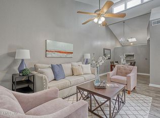 1349 Ellis Trace Dr W, Jacksonville, FL 32205