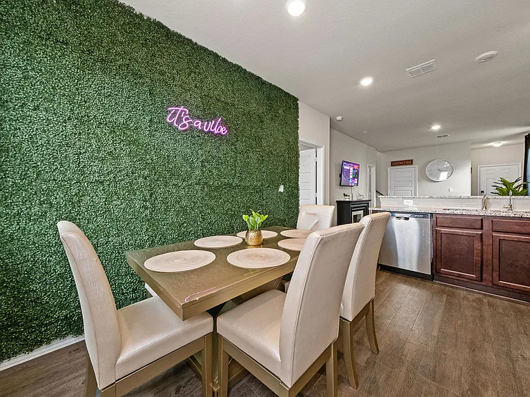 4026 Somerset Shade — Photo 8