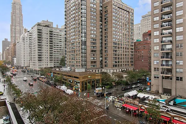 Rented by Douglas Elliman | media 20