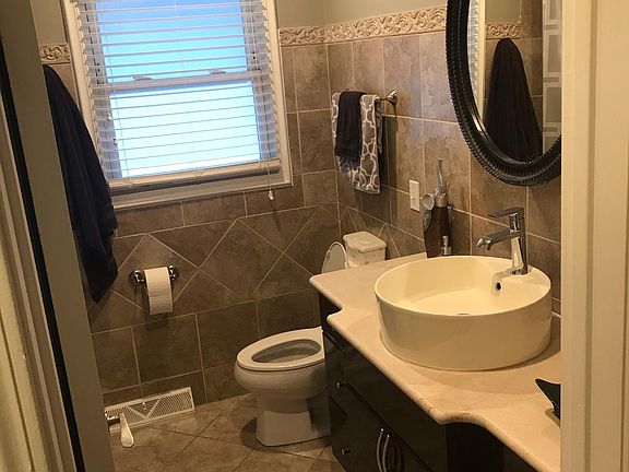 5th image of 9674 River St APT 2
