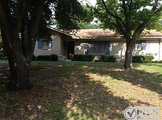 1112 Crestview Dr, Kaufman, TX 75142