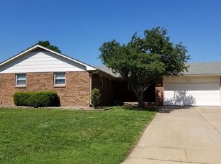 1561 N Brunswick Ln, Wichita, KS 67212