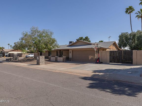 4th image of 2901 W STRAFORD Drive