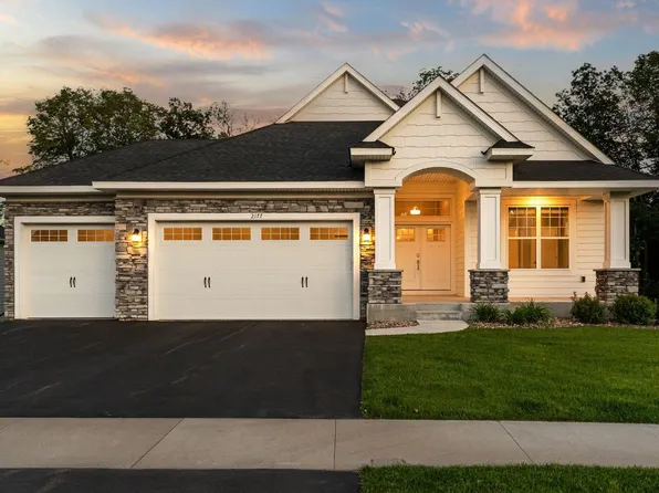 2177 Paisley Path, Chanhassen, MN 55317