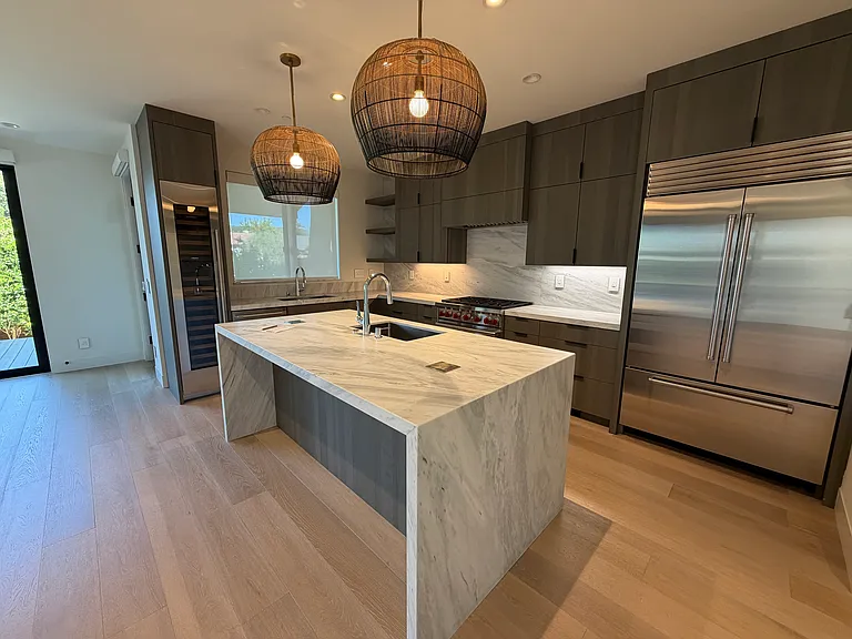 375 W Napa St #1 — Photo 2