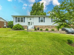 1932 Yorktown Dr, Paris, KY 40361