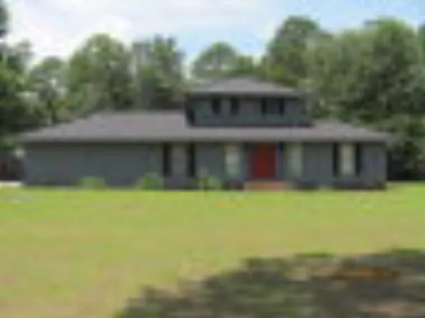 245 Suwanee Rd, Moultrie, GA 31788