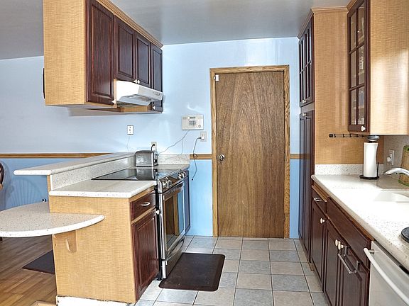 3rd image of 773 San Carrizo Way