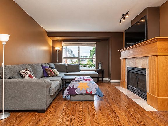 4th image of 9470 Hazel St #40