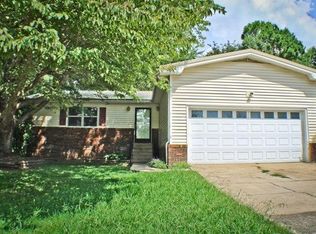 915 Meadowhaven Ave, Harrison, AR 72601