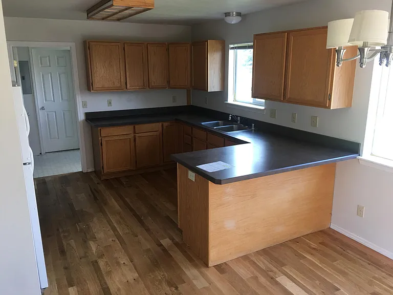 434 Greenway Ave — Photo 3