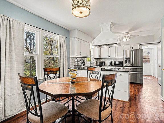 3rd image of 630 Silversmith Ln