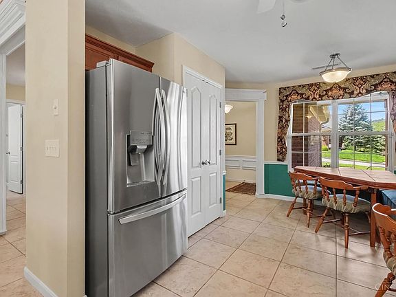 4th image of 6976 Aspen Point Ct