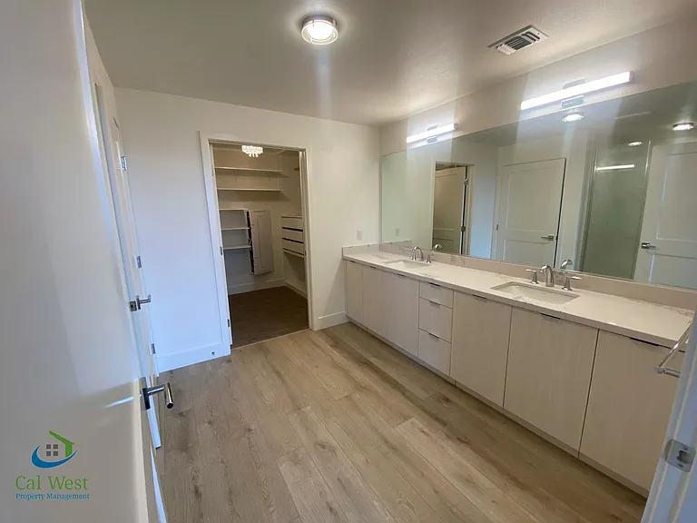 3578 Rambla Pl #329 — Photo 27