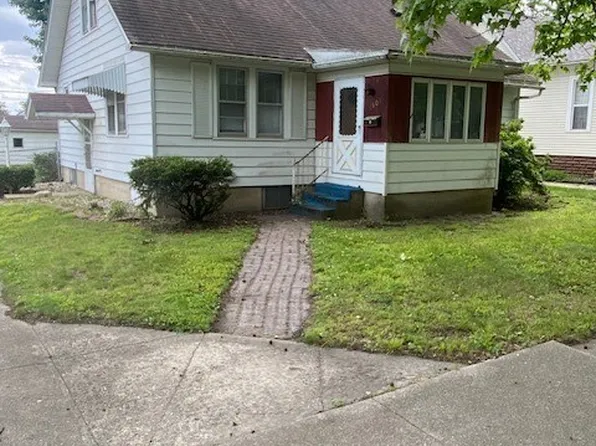 2801 Pine Ave, Mattoon, IL 61938