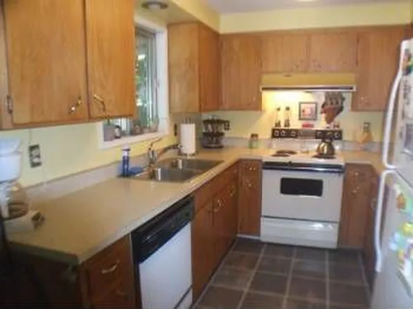 1137 Saville Ave, Eugene, OR 97404