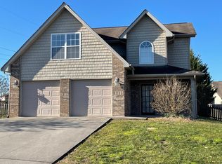 1242 Elsborn Ridge Rd, Maryville, TN 37801